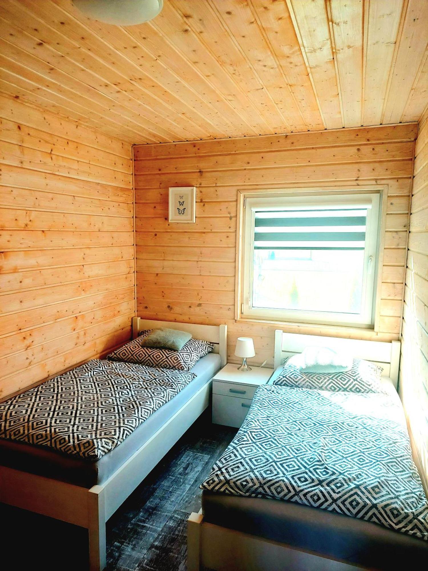 Domki Komfort Caloroczne ザトル 部屋 写真